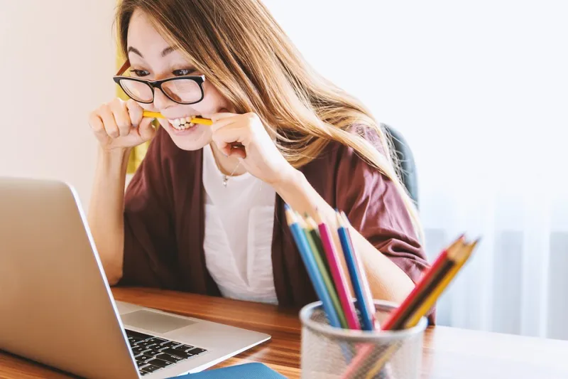 That $35 Overdraft Fee Is an Invoice. Here's How to Contest It Before Happy Hour.